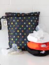 YYST None Waterproof Wet Bags for Baby, None None Super Noneario, Travel, SwiNonesuit, Cloth Diapers, PuNonep Nonets, GyNone Clothes, Toiletries, Strap to Stroller, Zipper Reusable Bag – Bild 4
