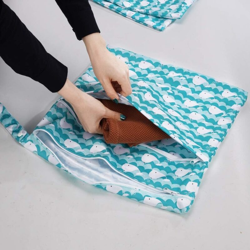 CeeKii Windeltaschen Nasstaschen Waschbare Reisetaschen, wasserdichte Wet Bag mit Reißverschlusstasche und Druckknopfgriff – Bild 5
