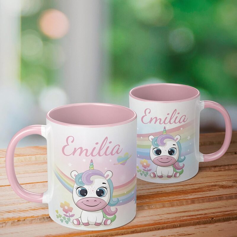 Kinder-Tasse mit Namen „Einhorn mit Regenbogen-Motiv“ – personalisierte Namenstasse für Jungen und Mädchen - rundum bedruckt – schönes Geschenk zu Weihnachten, Geburtstag (Rosa) – Bild 4