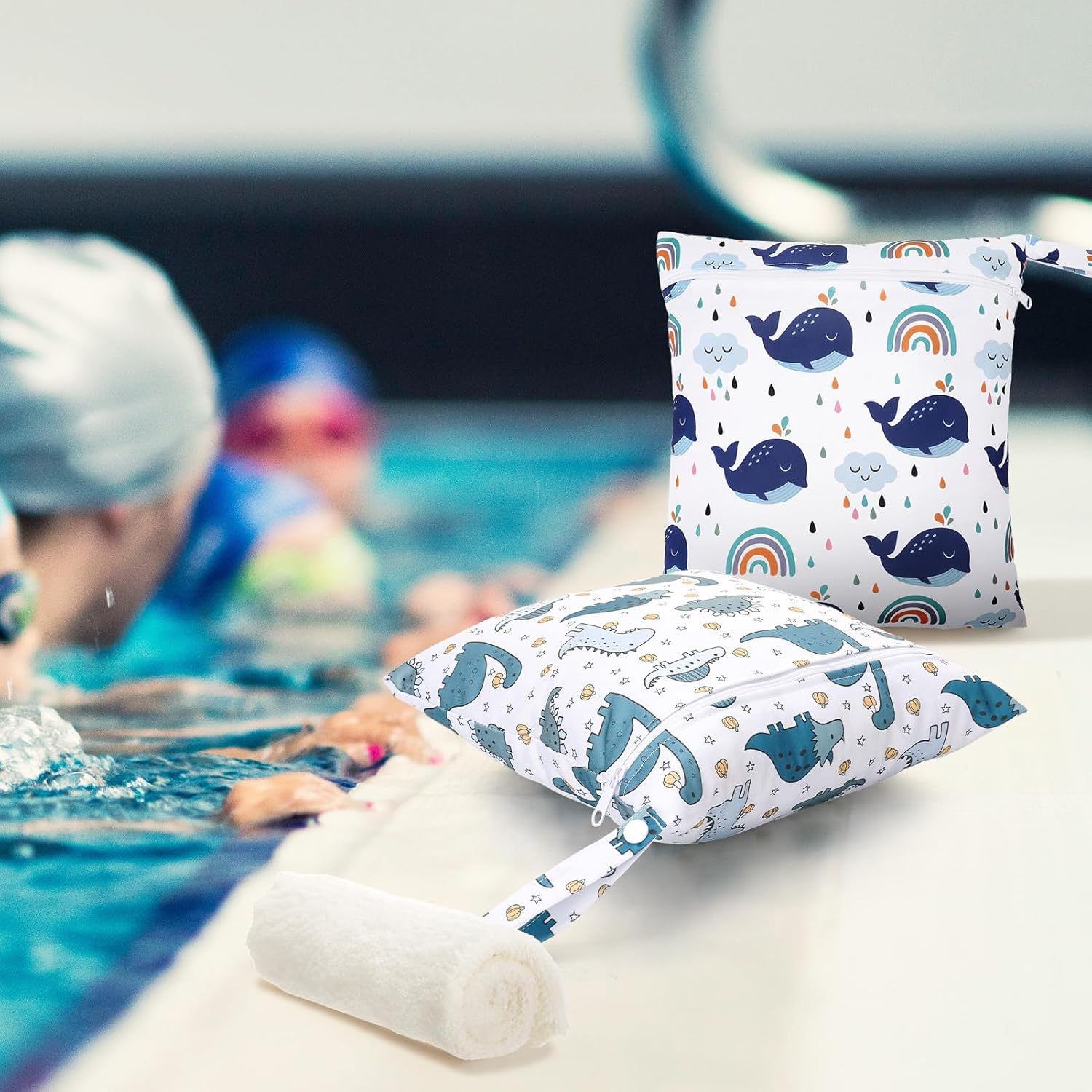 2 Stück Wetbag Kindergarten,wasserdichte Nasstasche Baby mit 1 Waschlappen, Windeltasche für Unterwegs, Wiederverwendbare Wet Bag mit Reißverschluss, Whales, Dinosaurs Pattern – Bild 6